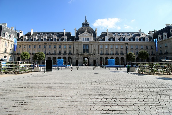 Découvrez les plus beaux monuments de Rennes lors de votre séjour dans notre hôtel